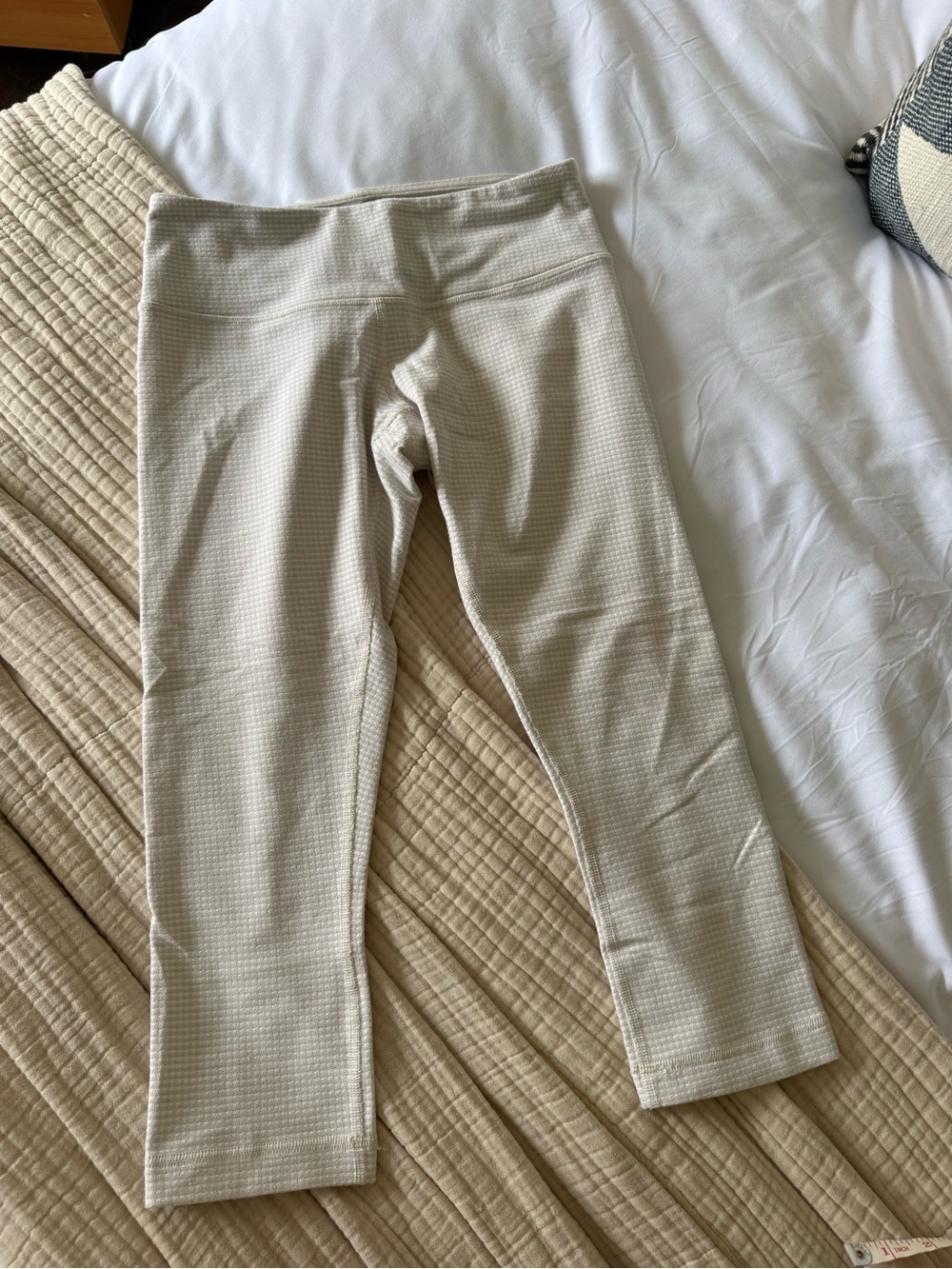 Lululemon Wunder Under Crop - Rare Beige/Cream Gingham - Size 4